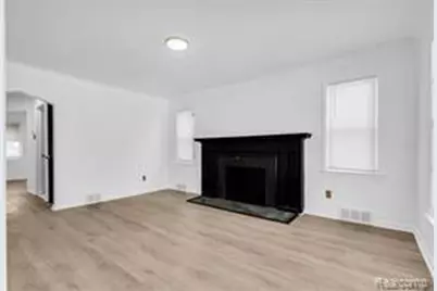 19703 Mansfield Street, Detroit, MI 48235 - Photo 4
