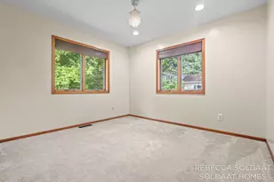 3464 Leonard St NW, Grand Rapids, MI 49534 - Photo 32