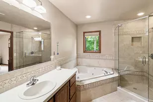 11202 Clovis Pointe Dr, South Lyon, MI 48178 - Photo 20