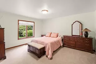 11202 Clovis Pointe Dr, South Lyon, MI 48178 - Photo 18