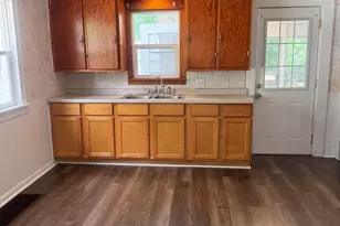 768 Hill Ave, Muskegon, MI 49442 - Photo 4