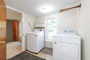 10334 Woodlawn Dr, Portage, MI 49002 - Photo 12
