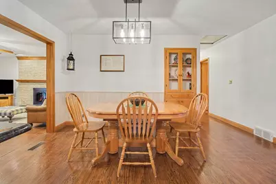 544 North Drive, Wyandotte, MI 48192 - Photo 8