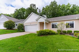 657 Wren Ct, Middleville, MI 49333 - Photo 2