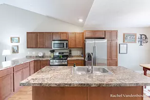 657 Wren Ct, Middleville, MI 49333 - Photo 8
