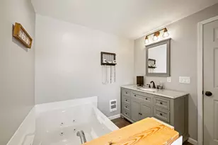 28644 Elm St, Dowagiac, MI 49047 - Photo 18