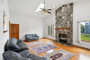 1657 Wake Robin Ct, Ann Arbor, MI 48103 - Photo 4