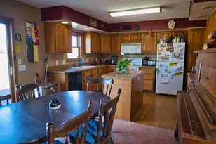 11905 Coman Rd, Waldron, MI 49288 - Photo 32