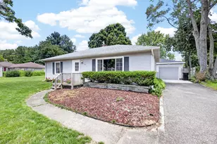 1049 Bloomfield Ave, Plainwell, MI 49080 - Photo 18