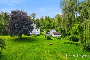 1367 E Riverside Dr, Ionia, MI 48846 - Photo 4