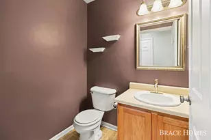 1776 Grand Ct NE, Grand Rapids, MI 49525 - Photo 8