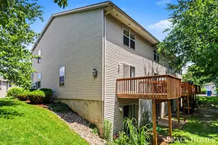 1776 Grand Ct NE, Grand Rapids, MI 49525 - Photo 24