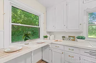 1621 Preston Ave NW, Grand Rapids, MI 49504 - Photo 16