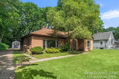 1621 Preston Avenue NW, Grand Rapids, MI 49504 - Photo 4