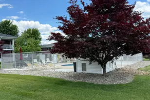 1749 Monticello St, Trenton, MI 48183 - Photo 6