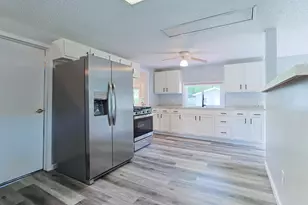 104 Clyborn St, Dowagiac, MI 49047 - Photo 6