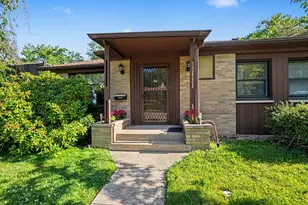 51 Pine St, South Haven, MI 49090 - Photo 8