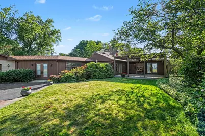 51 Pine Street, South Haven, MI 49090 - Photo 2