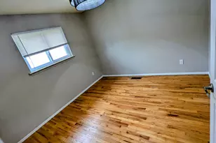 2140 Olive Ave, Lincoln Park, MI 48146 - Photo 10