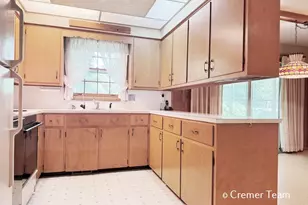 9068 Victor Ave, Jenison, MI 49428 - Photo 10