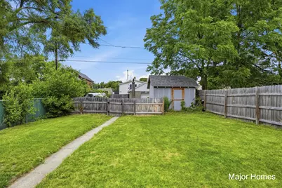 839 Crescent Street NE, Grand Rapids, MI 49503 - Photo 32