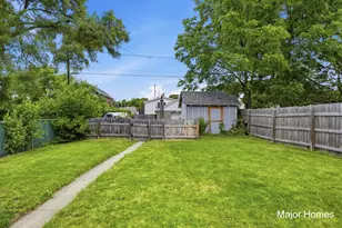 839 Crescent St NE, Grand Rapids, MI 49503 - Photo 32