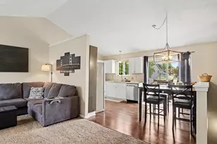 3014 Stonewood St NW, Grand Rapids, MI 49504 - Photo 2