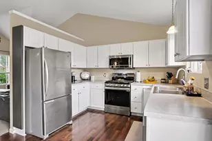 3014 Stonewood St NW, Grand Rapids, MI 49504 - Photo 4