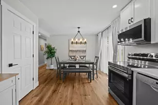 8956 Maplewood Dr, Berrien Springs, MI 49103 - Photo 18