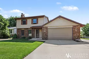 3714 Oskalossa Dr SW, Grandville, MI 49418 - Photo 2