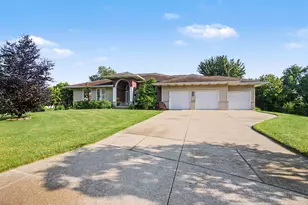 1425 Crystalline Dr SE, Caledonia, MI 49316 - Photo 2