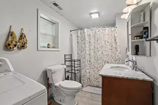 62 S Stewart St, Muskegon, MI 49442 - Photo 8