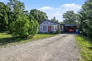 62 S Stewart St, Muskegon, MI 49442 - Photo 2