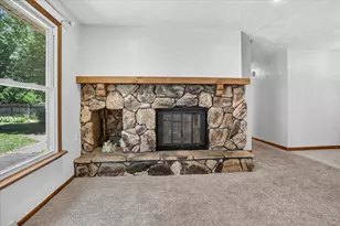 56800 Bow Dr, Three Rivers, MI 49093 - Photo 10