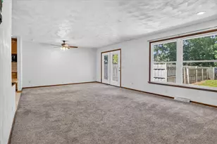 56800 Bow Dr, Three Rivers, MI 49093 - Photo 8