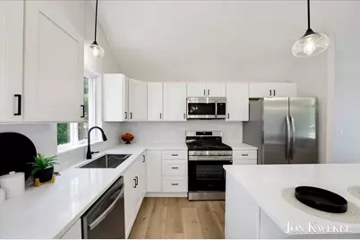 3547 Breton Valley SE, Grand Rapids, MI 49512 - Photo 12