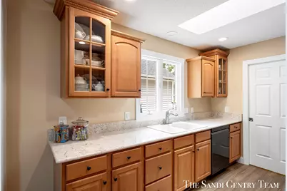 931 Bluff Creek Drive #21, Grand Haven, MI 49417 - Photo 18