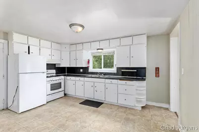 516 N Michigan Avenue, Big Rapids, MI 49307 - Photo 6