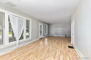 516 N Michigan Ave, Big Rapids, MI 49307 - Photo 4