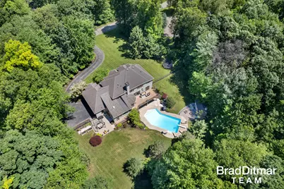 1099 Skyevale NE, Ada, MI 49301 - Photo 24