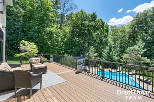 1099 Skyevale NE, Ada, MI 49301 - Photo 16