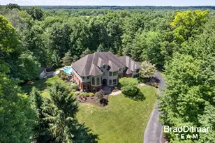 1099 Skyevale NE, Ada, MI 49301 - Photo 18