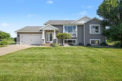 4913 W Daisy Way, Fremont, MI 49412 - Photo 2