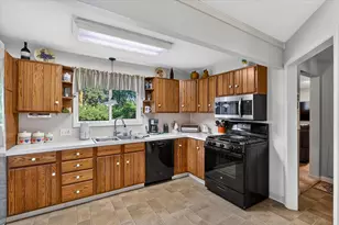 5249 Madison Ave SE, Grand Rapids, MI 49548 - Photo 12