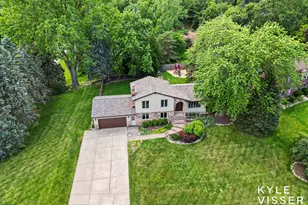 3305 Olderidge Dr NE, Grand Rapids, MI 49525 - Photo 2