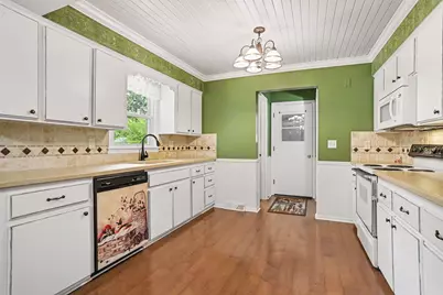 8904 Dolphin Street, Portage, MI 49024 - Photo 10