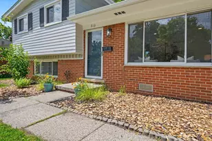 713 Leona Dr, Ann Arbor, MI 48103 - Photo 2