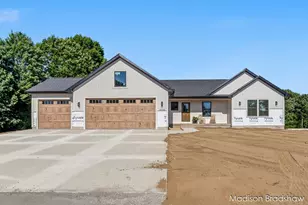 13792 84th Ave, Coopersville, MI 49404 - Photo 4