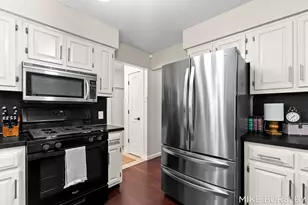 7366 Harmon Ln, Jenison, MI 49428 - Photo 12
