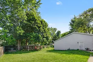 414 Surby Ave, Battle Creek, MI 49015 - Photo 24